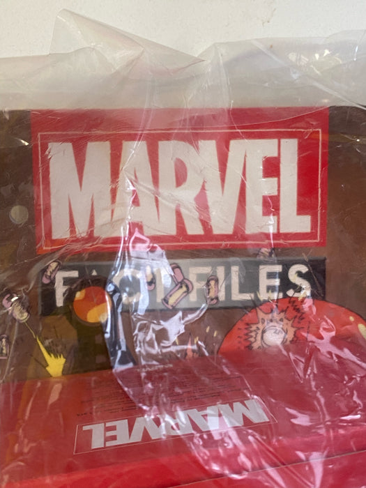 Collectible Miniature Games Eaglemoss - Marvel Fact Files Special 005 - Deadpool File and Boxed Figure *DAMAGED BOX* - Cardboard Memories Inc.