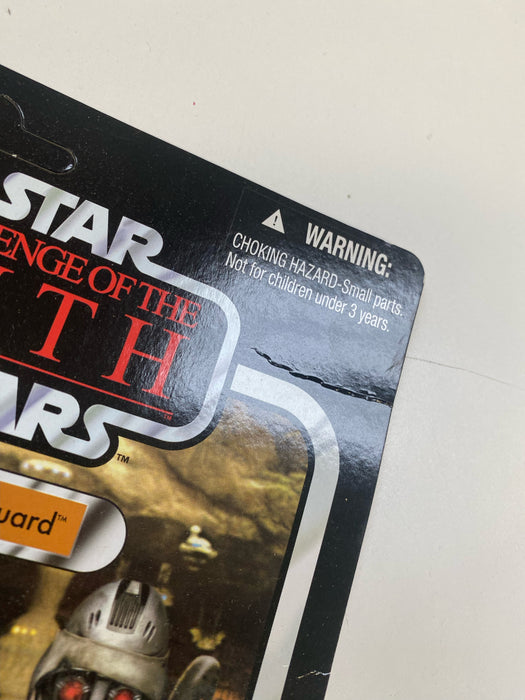 Action Figures and Toys Hasbro - Star Wars - Revenge of The Sith - MagnaGuard - Action Figure *Unpunched* - Cardboard Memories Inc.