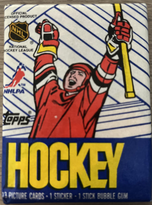 Sports Cards Topps - 1988-89 - Hockey - Sealed Wax Pack - Cardboard Memories Inc.