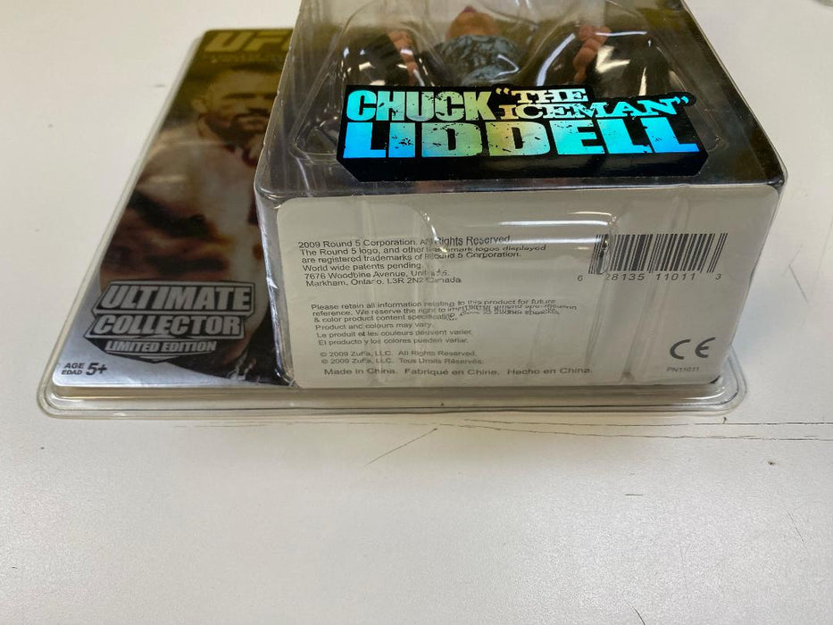 Action Figures and Toys Ultimate Collector - Series 1 - Limited Edition - Chuck "The Iceman" Liddell - Action Figure - Cardboard Memories Inc.