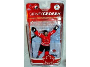 Action Figures and Toys McFarlane Toys - NHL - Team Canada Gold Medalist - Sidney Crosby - Cardboard Memories Inc.